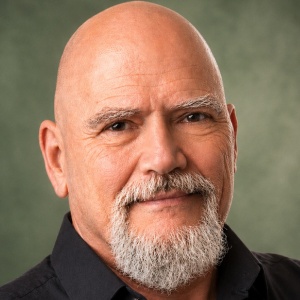 Mark Williams headshot